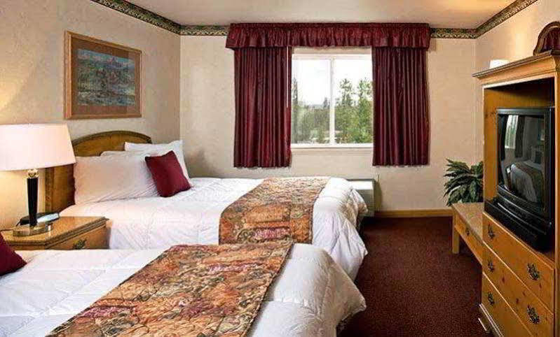Gray Wolf Inn & Suites West Yellowstone Exterior foto